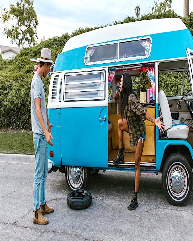 alt="Couple fighting on vacation."