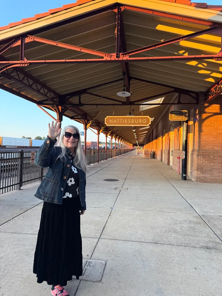 alt=" Nina At the train station"