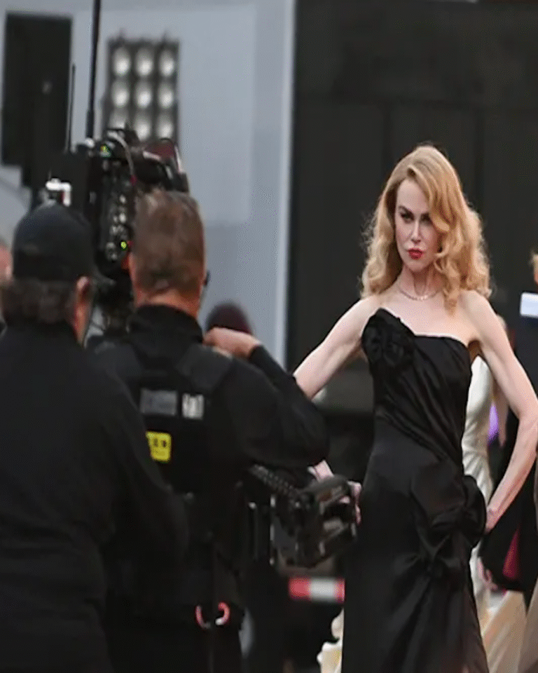 alt="Nicole Kidman at Midlife Divorce