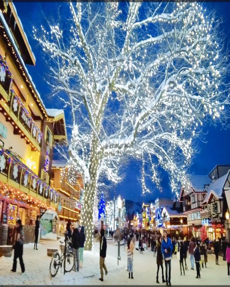 alt="Leavenworth A Cozy Christmarket in Leavenworth, Washington"